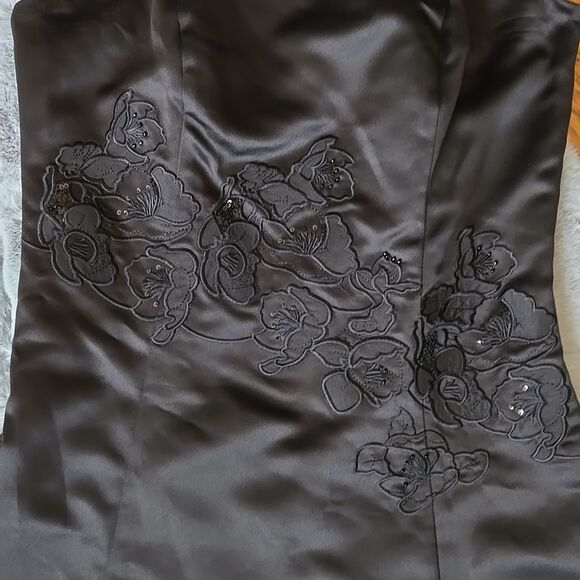 White House Black Market Black Strapless Dress, Women's Size 0, Great Condition - Picture 2 of 11